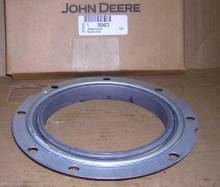re54073-john-deere-6125-marine-front-seal Image